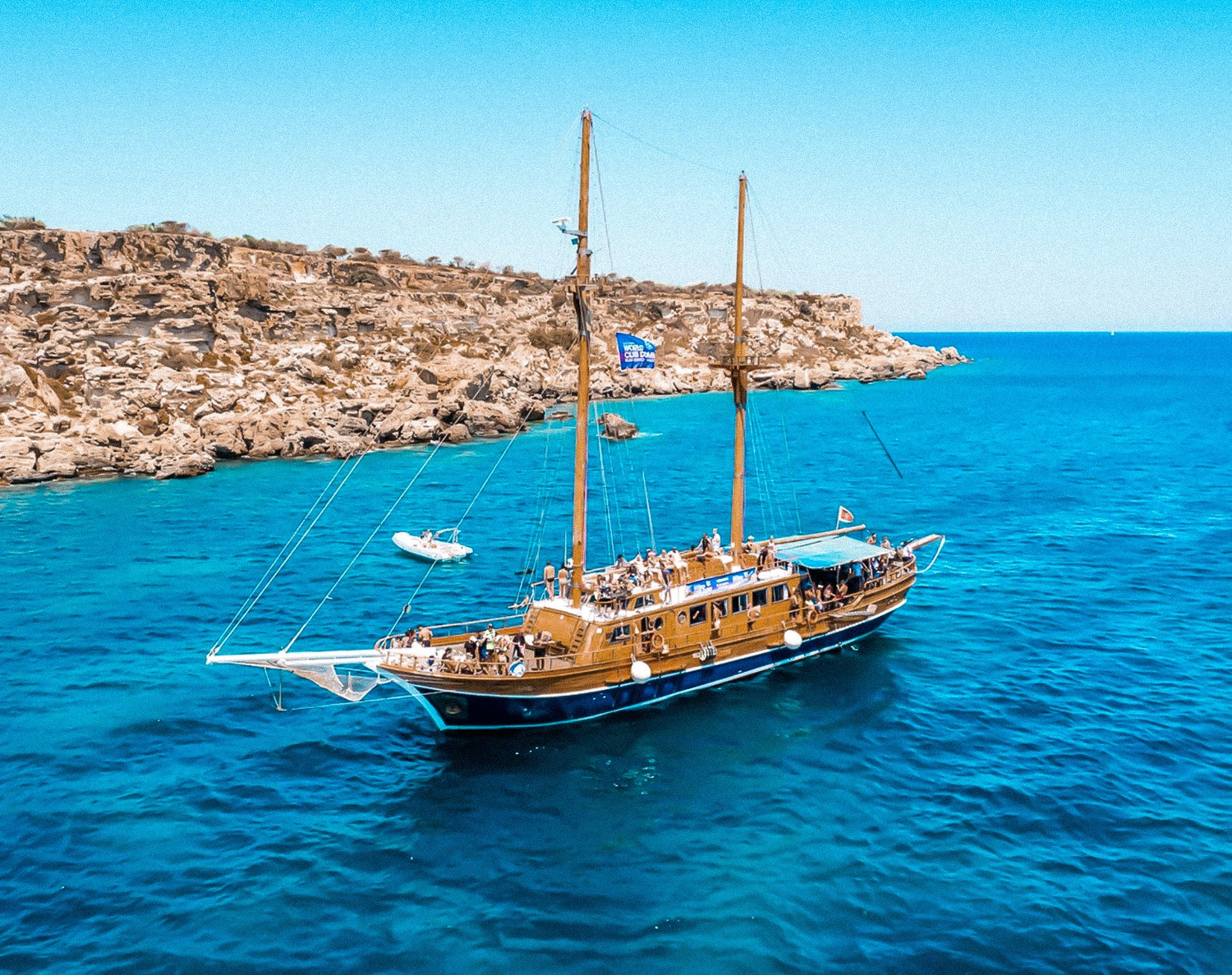 BOAT PARTY